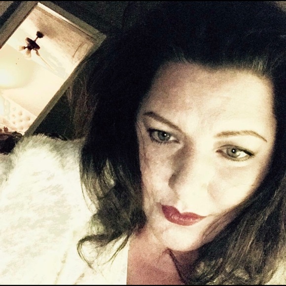 ALL SHIPPING NOW $4.99!  Also receive 15% off any bundle of 3 or more items! - Picture 3 of 6